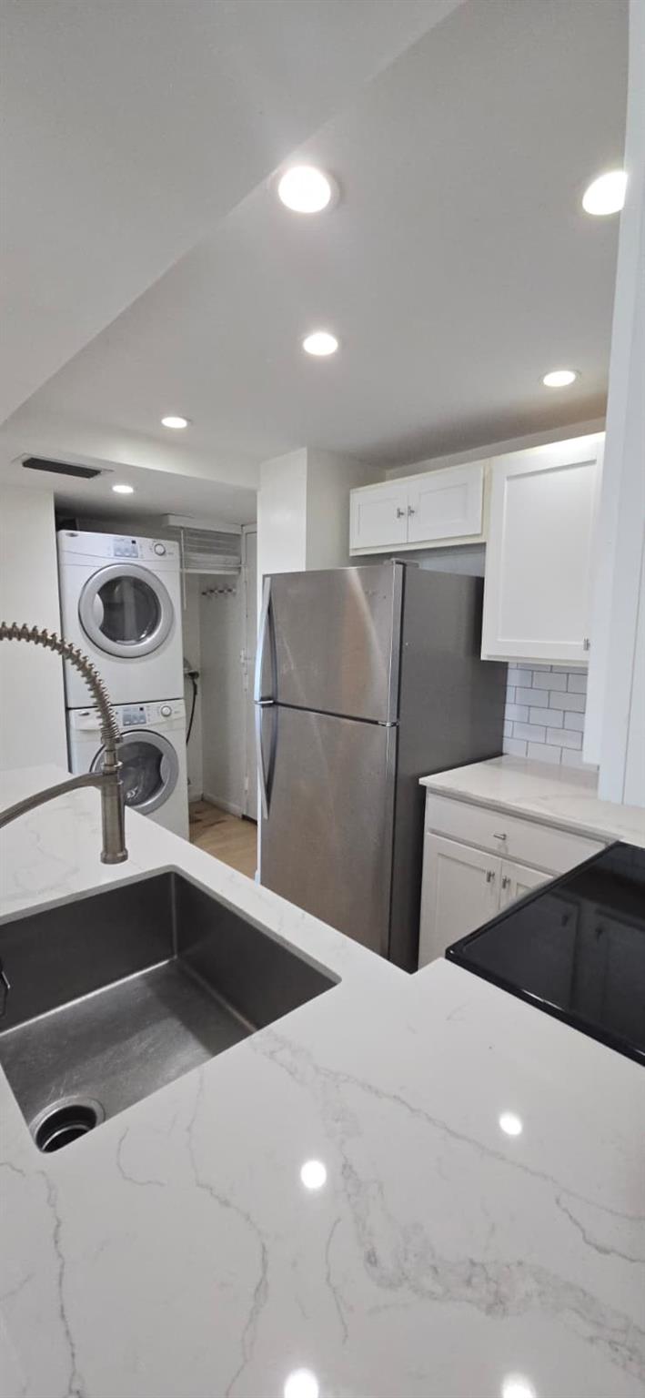 Plaza 15 Condo - Residential Lease