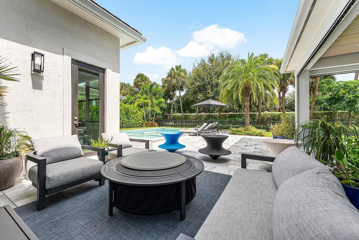 ROYAL PALM POLO - Residential
