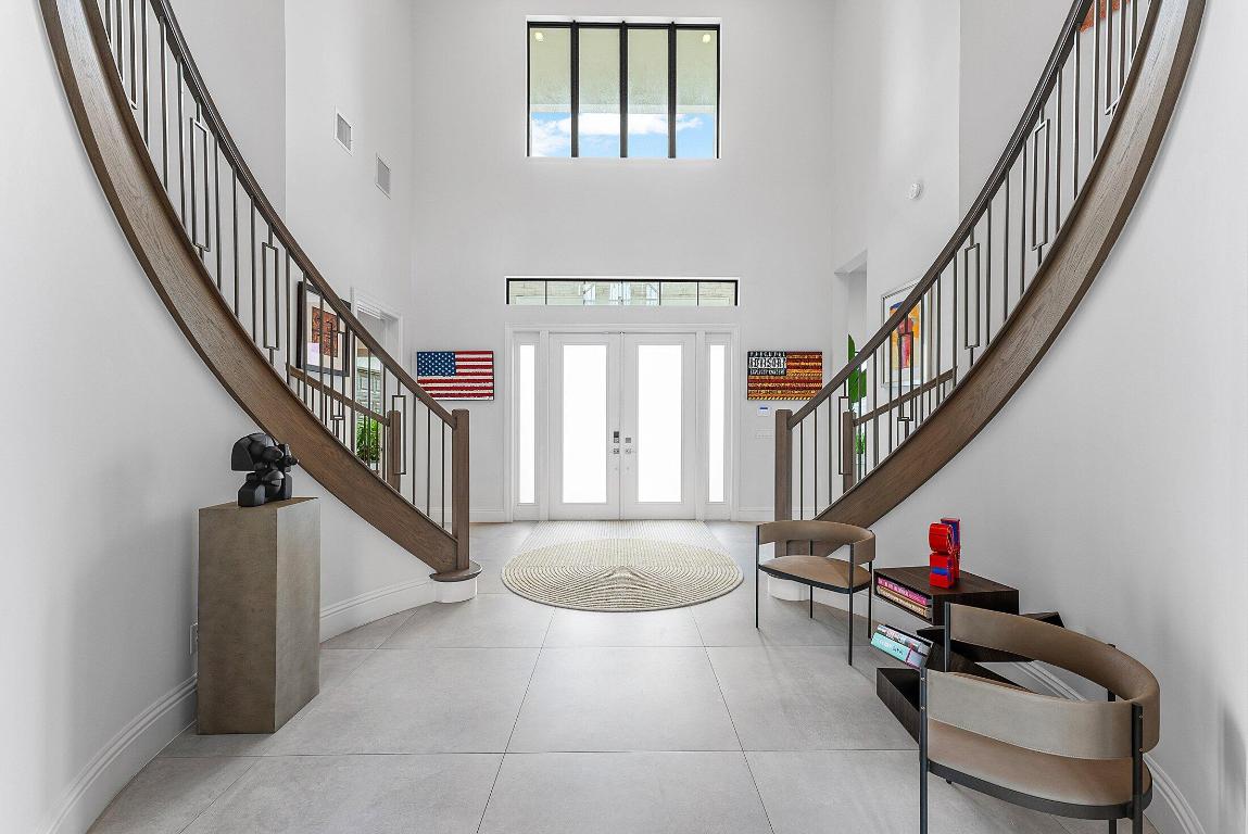 ROYAL PALM POLO - Residential