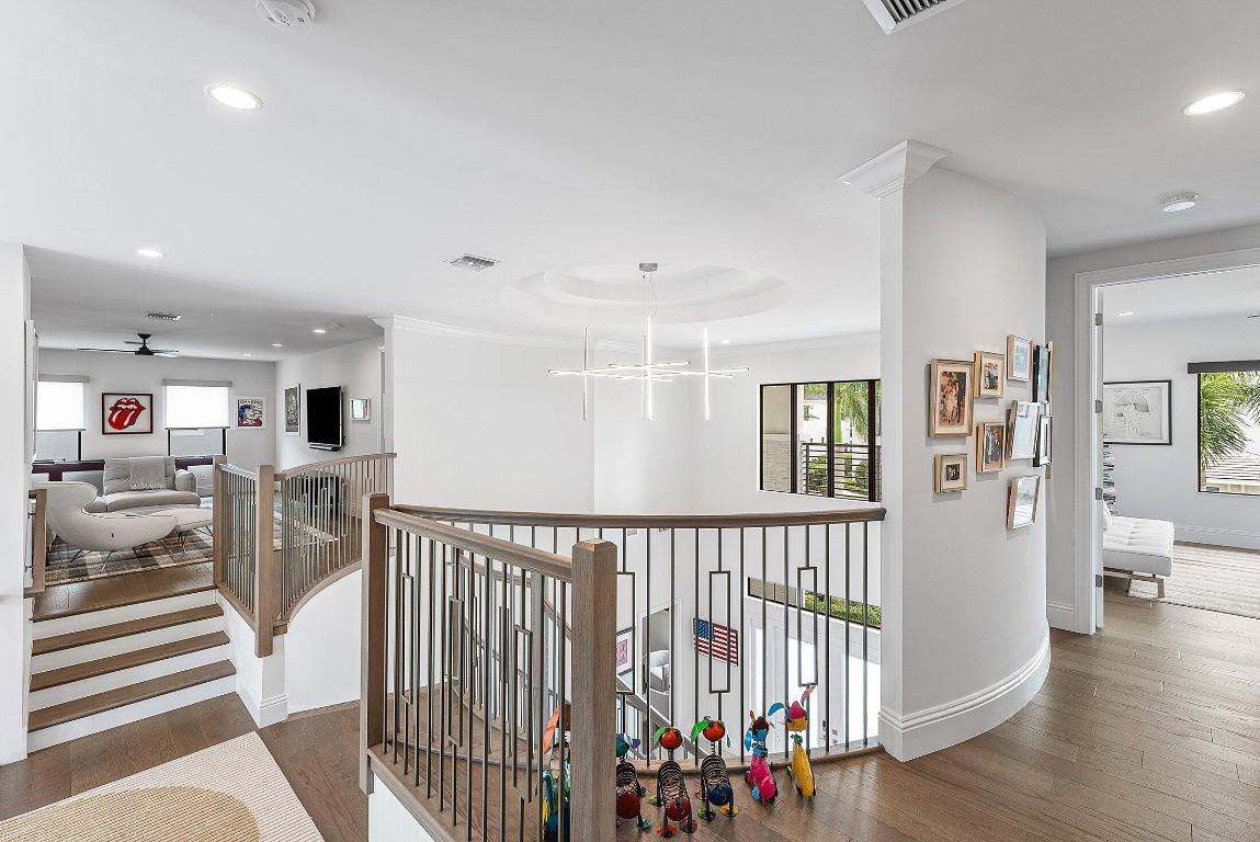 ROYAL PALM POLO - Residential