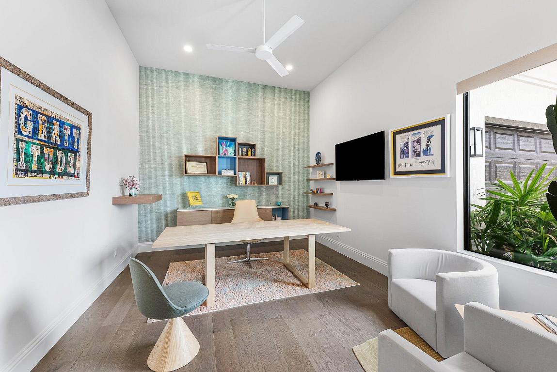 ROYAL PALM POLO - Residential