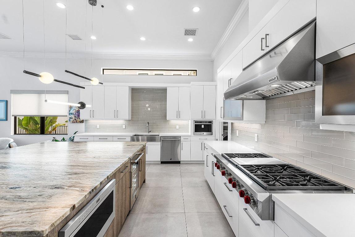 ROYAL PALM POLO - Residential