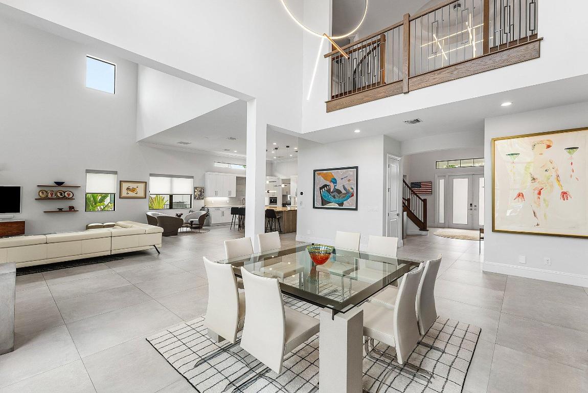 ROYAL PALM POLO - Residential