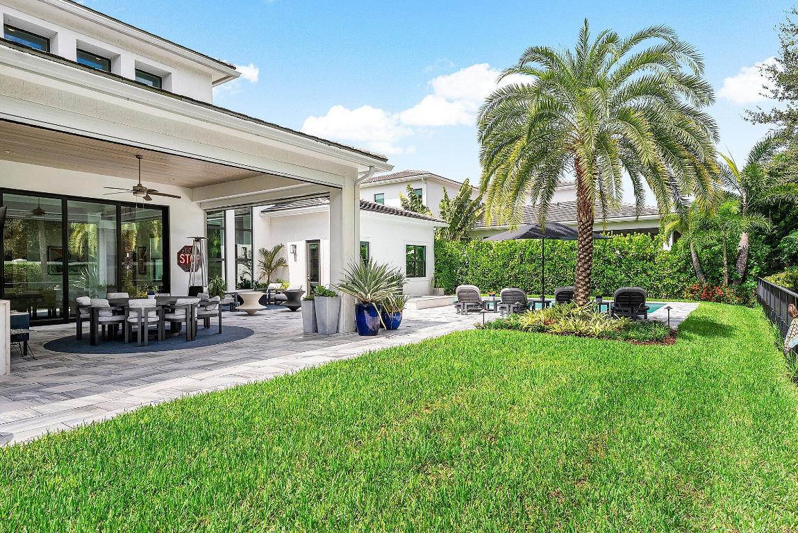 ROYAL PALM POLO - Residential
