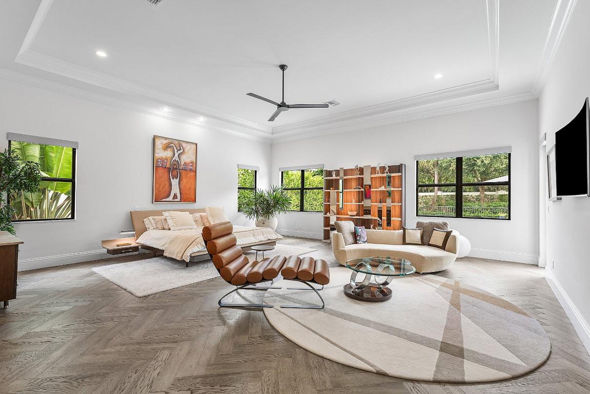 ROYAL PALM POLO - Residential