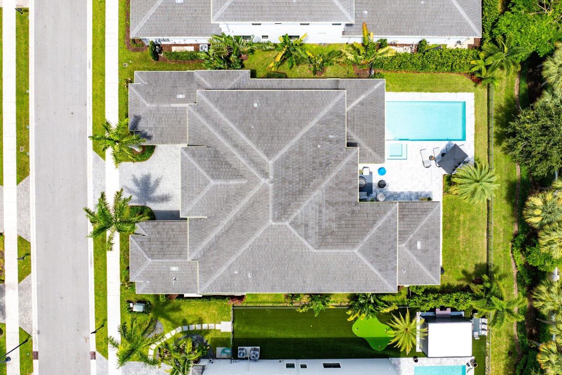 ROYAL PALM POLO - Residential