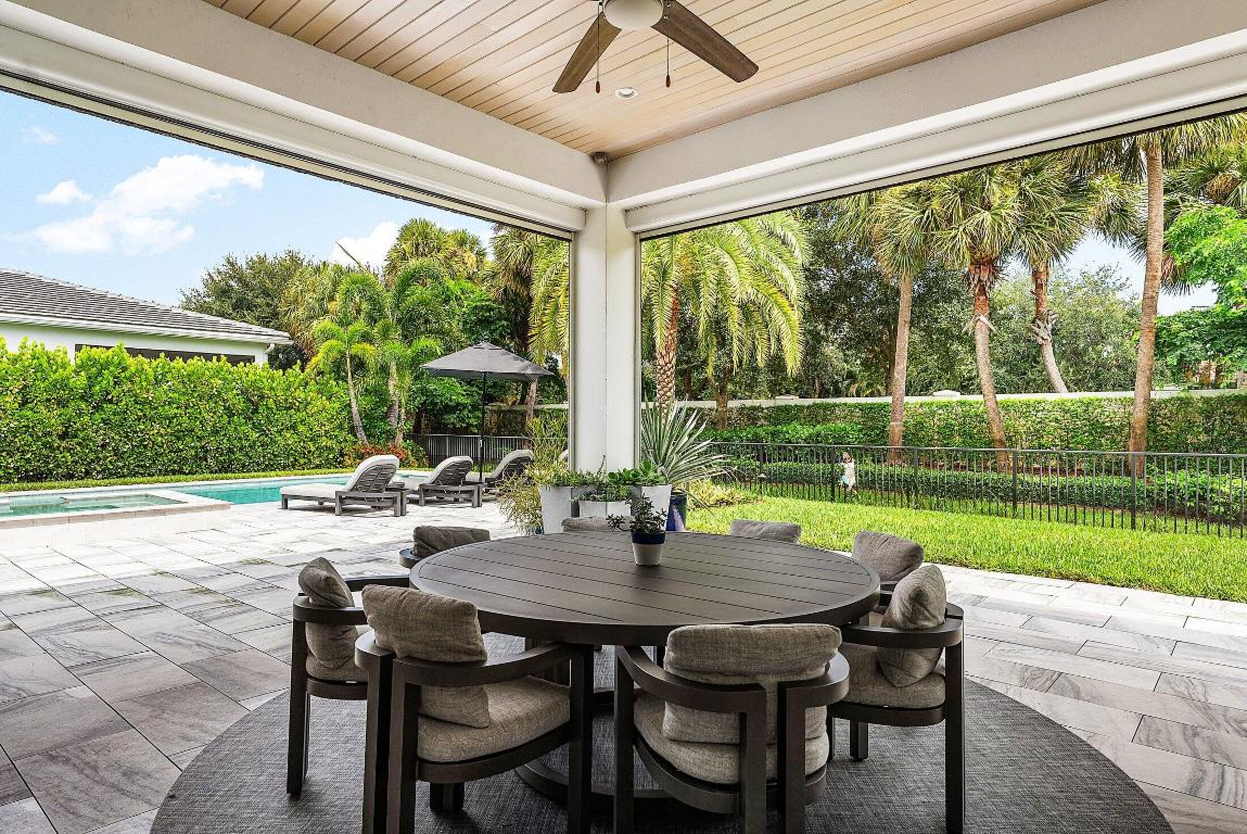 ROYAL PALM POLO - Residential