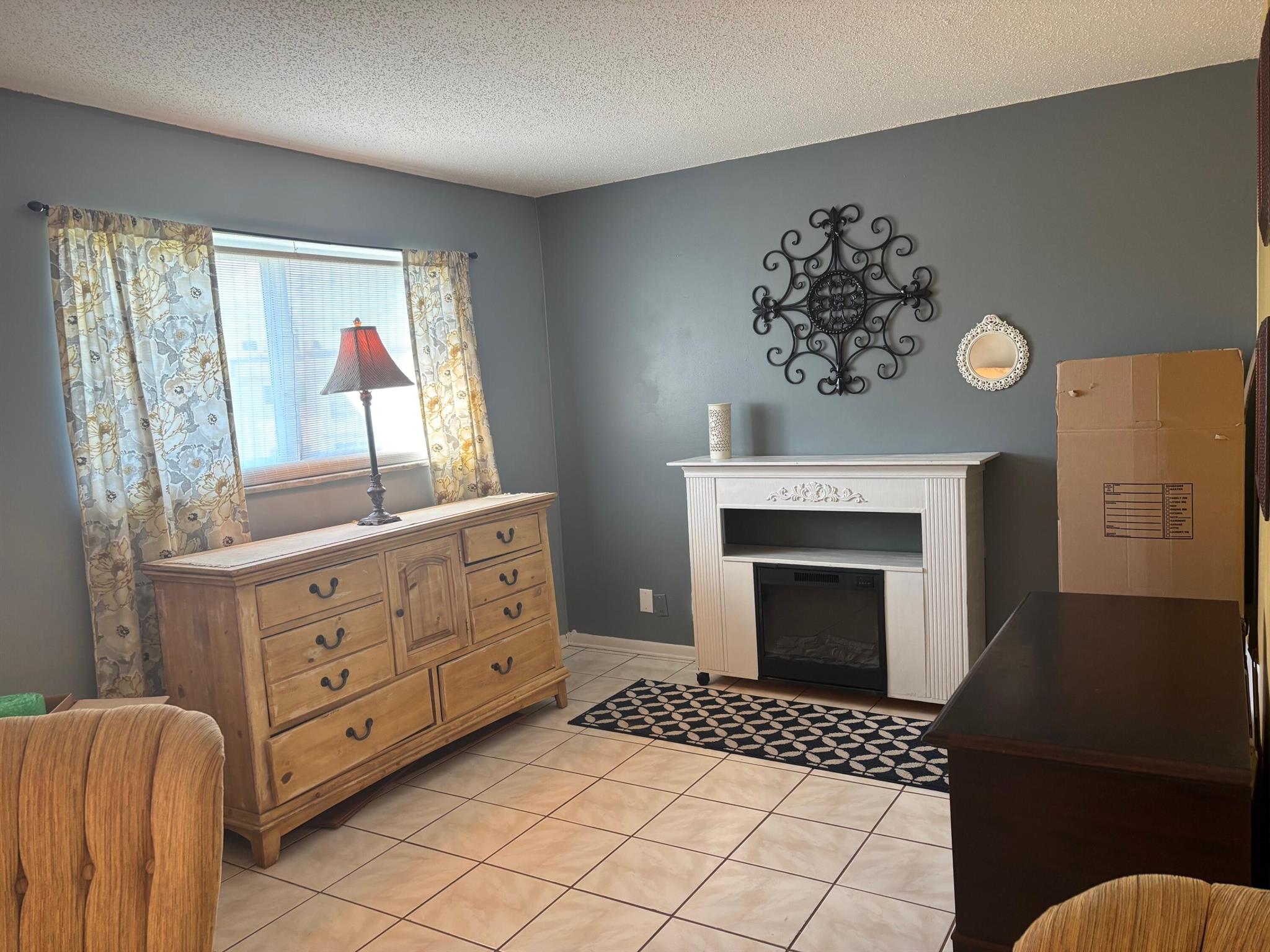 LAKESIDE VILLAGE - Residential