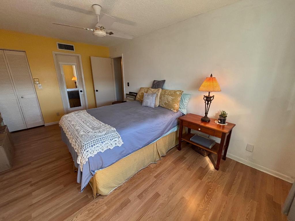 LAKESIDE VILLAGE - Residential