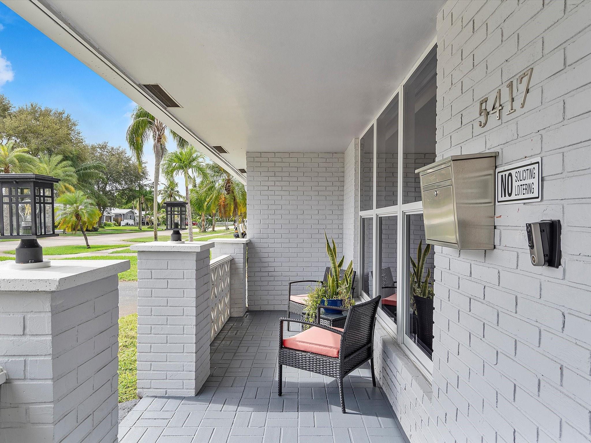 Hollywood Hills 6-22 B - Residential