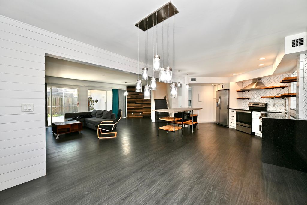 Photo of 11615 Winchester Drive #A, Palm Beach Gardens, FL 33410 (MLS # R10990976)