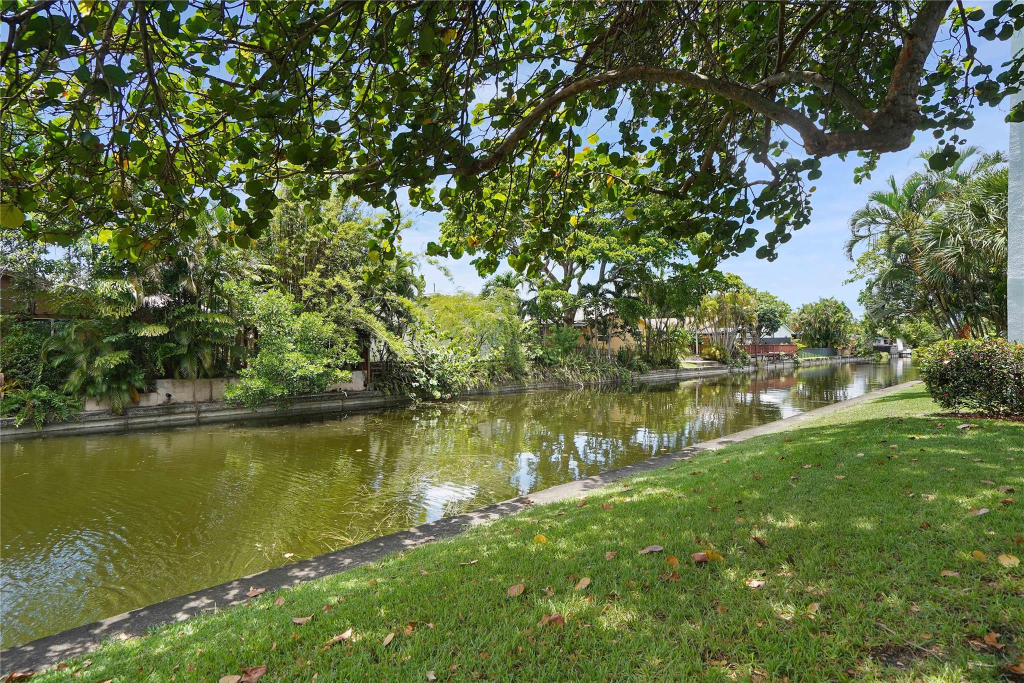 Royal Park Condominium - Residential