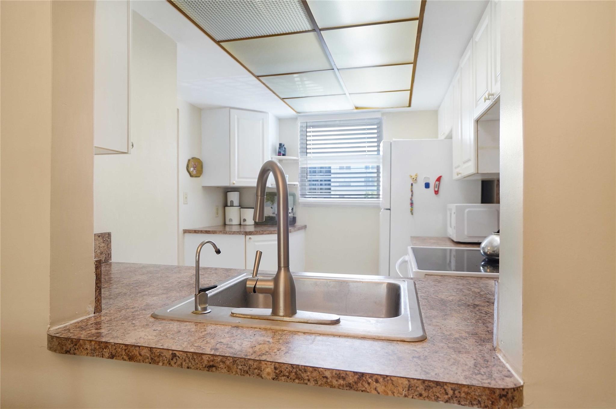 Royal Park Condominium - Residential