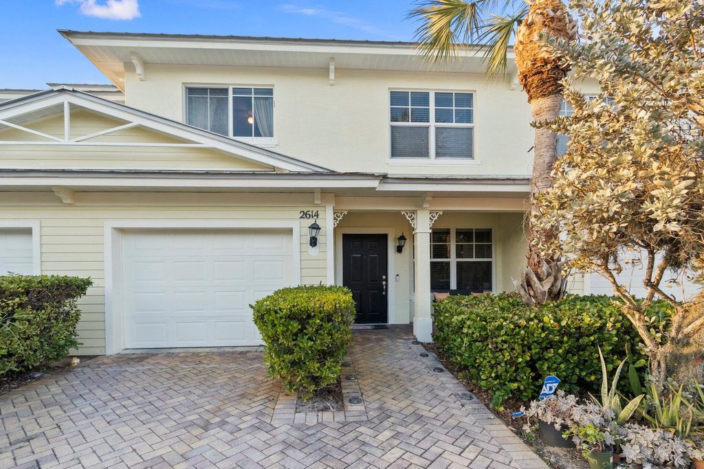 Photo of 2614 Creekside Drive, Fort Pierce, FL 34981 (MLS # R10963562)