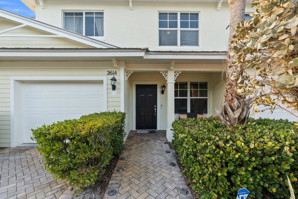 Photo of 2614 Creekside Drive, Fort Pierce, FL 34981 (MLS # R10963562)