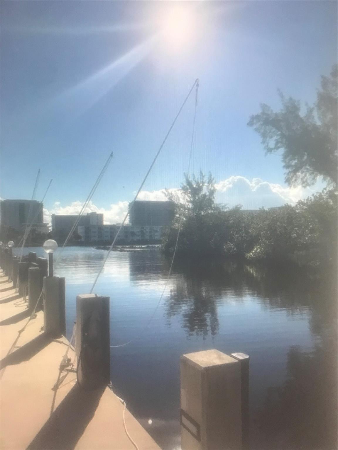 casa la quinta condo - Residential