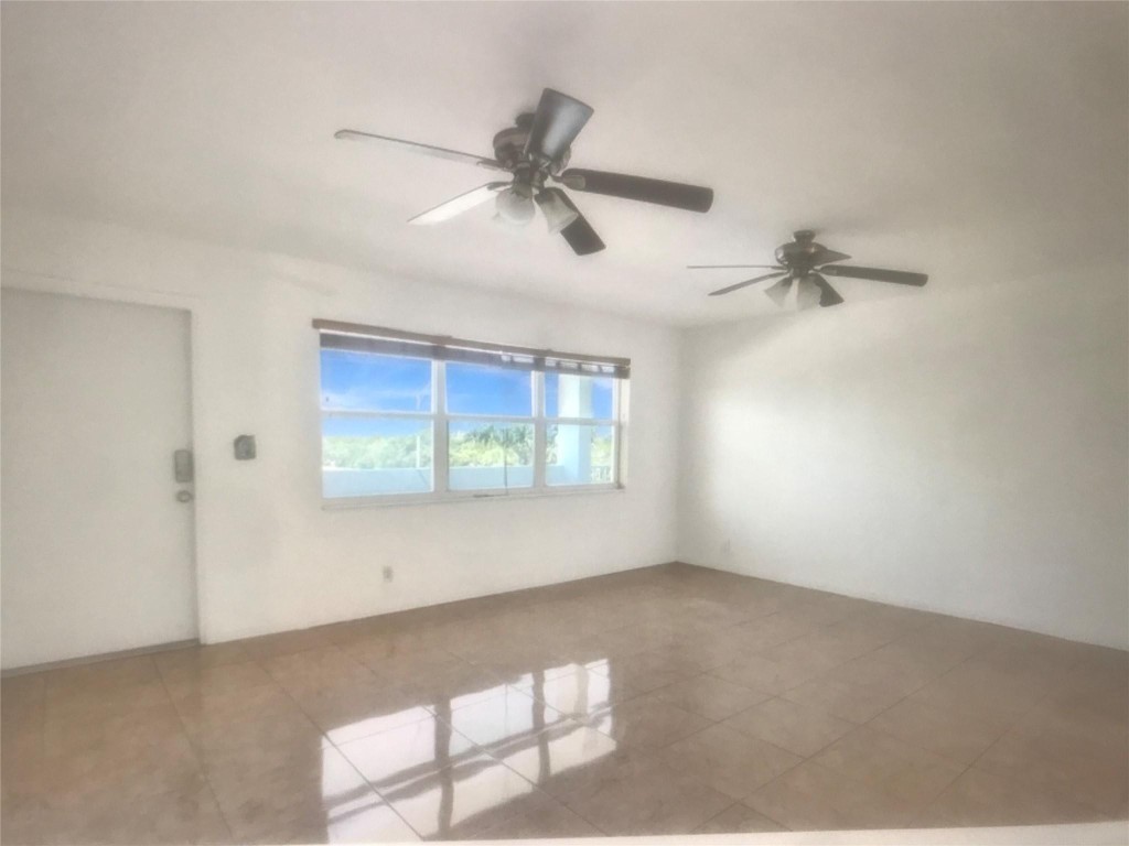 2840 NE 14th Street Causeway 408a