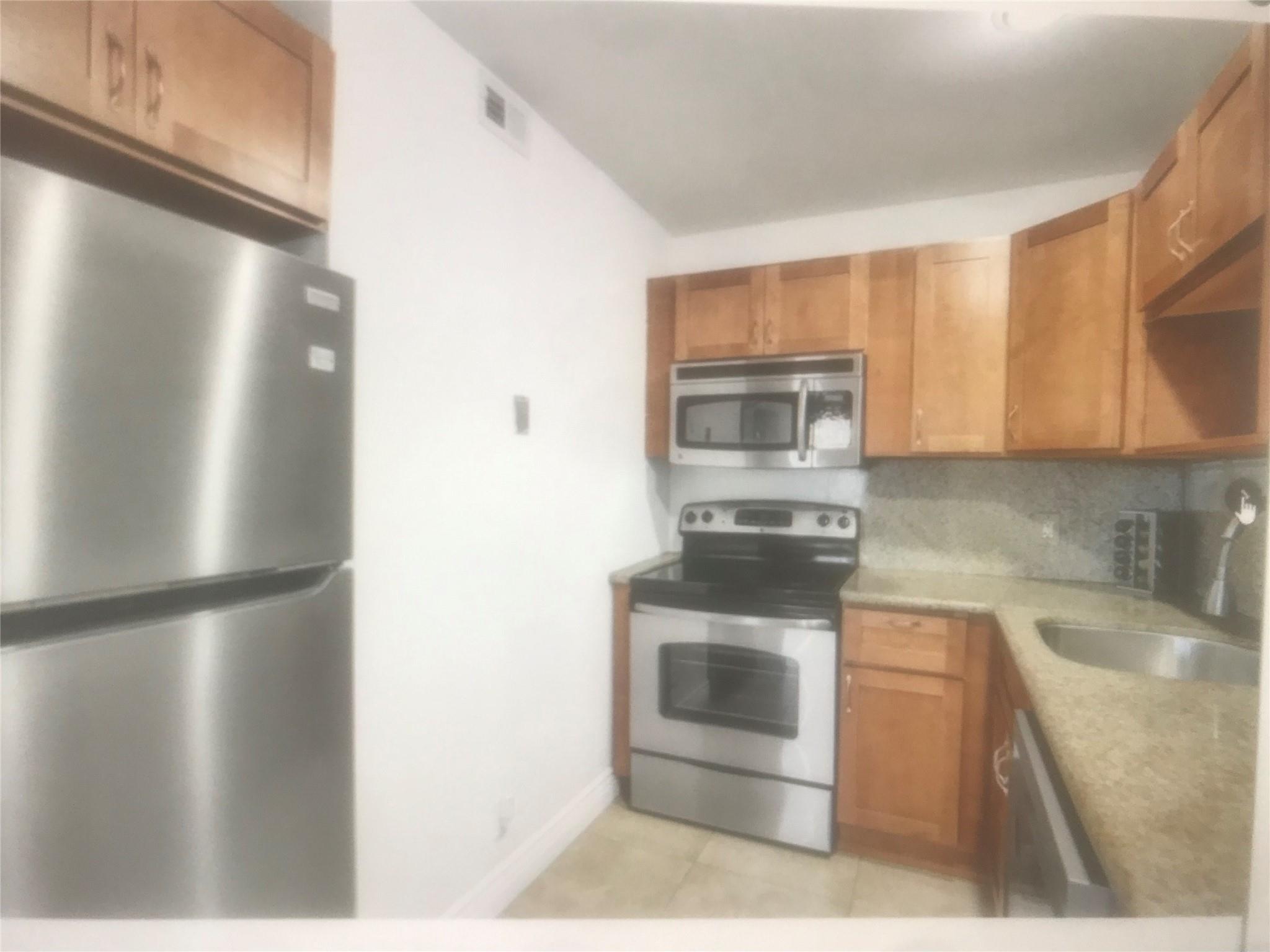 casa la quinta condo - Residential