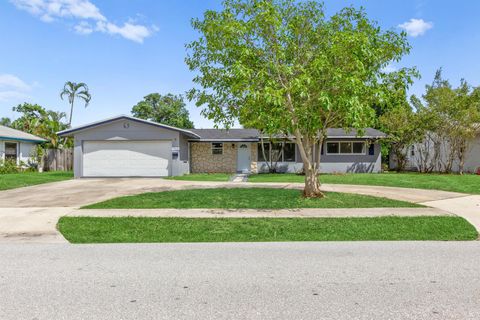 Photo of 1510 SW 2nd Street, Boynton Beach, FL 33435 (MLS # R11127105) Photo of 1510 SW 2nd Street, Boynton Beach, FL 33435 (MLS # R11127105)