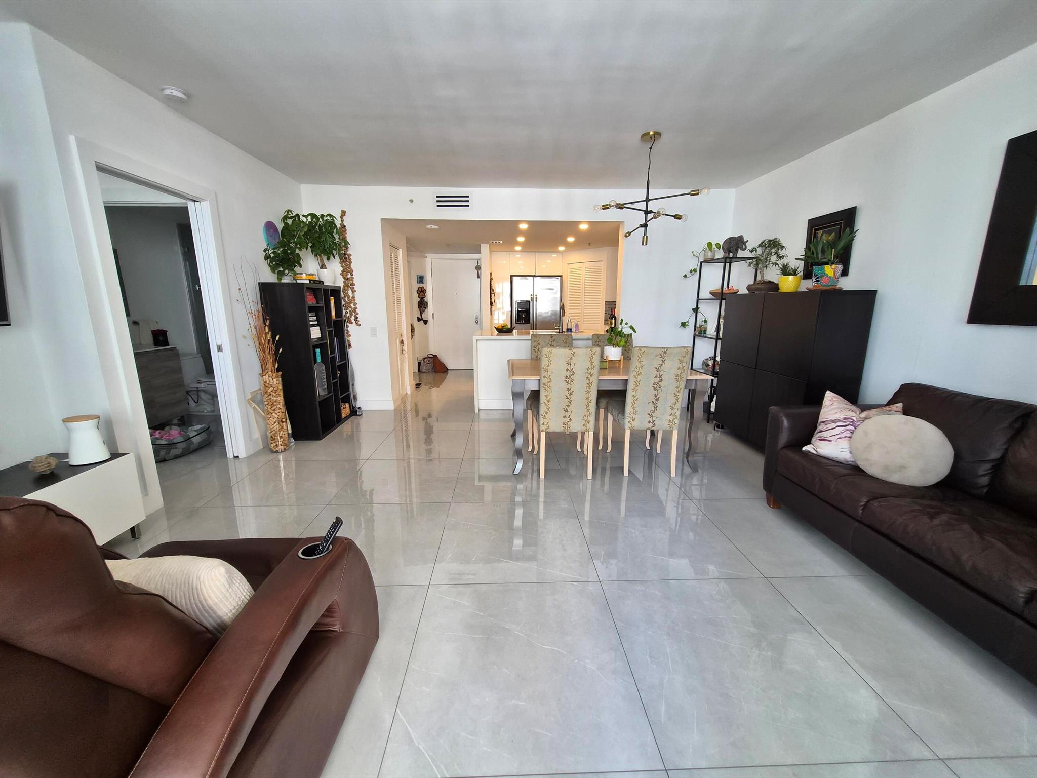 COURVOISIER COURTS CONDO - Residential Lease