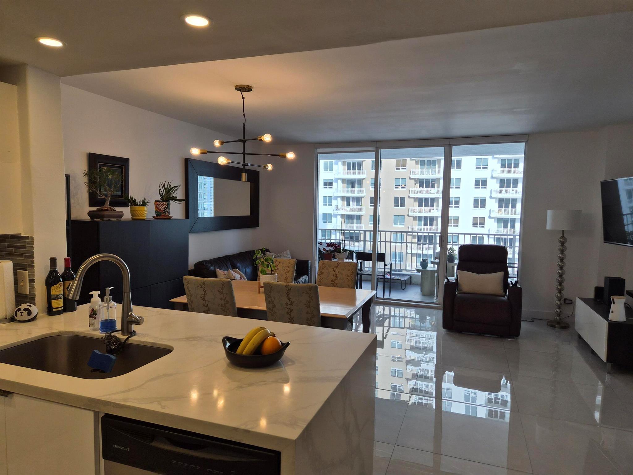 COURVOISIER COURTS CONDO - Residential Lease