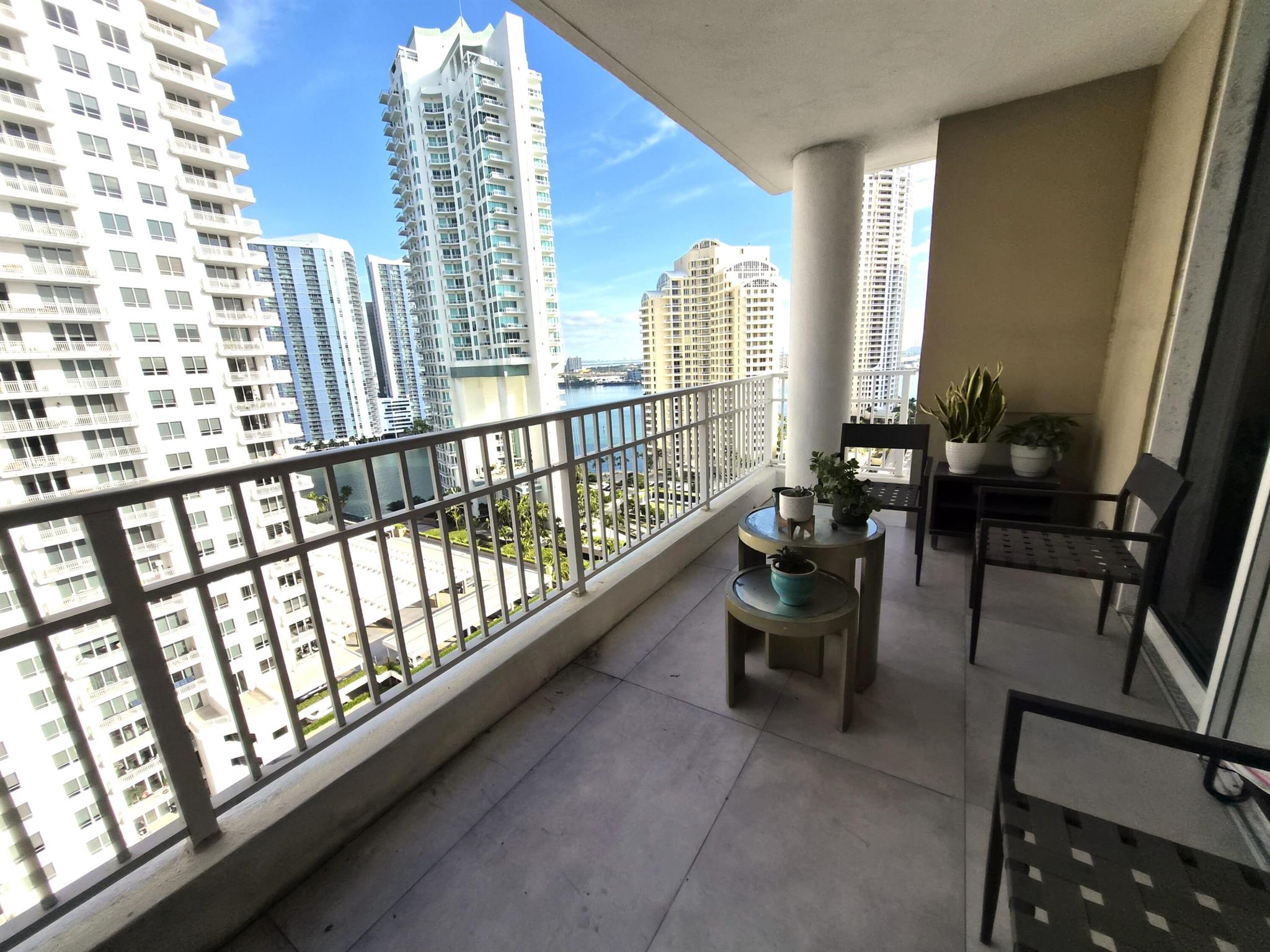 COURVOISIER COURTS CONDO - Residential Lease