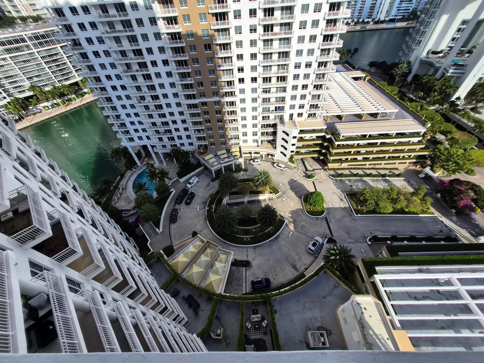 COURVOISIER COURTS CONDO - Residential Lease