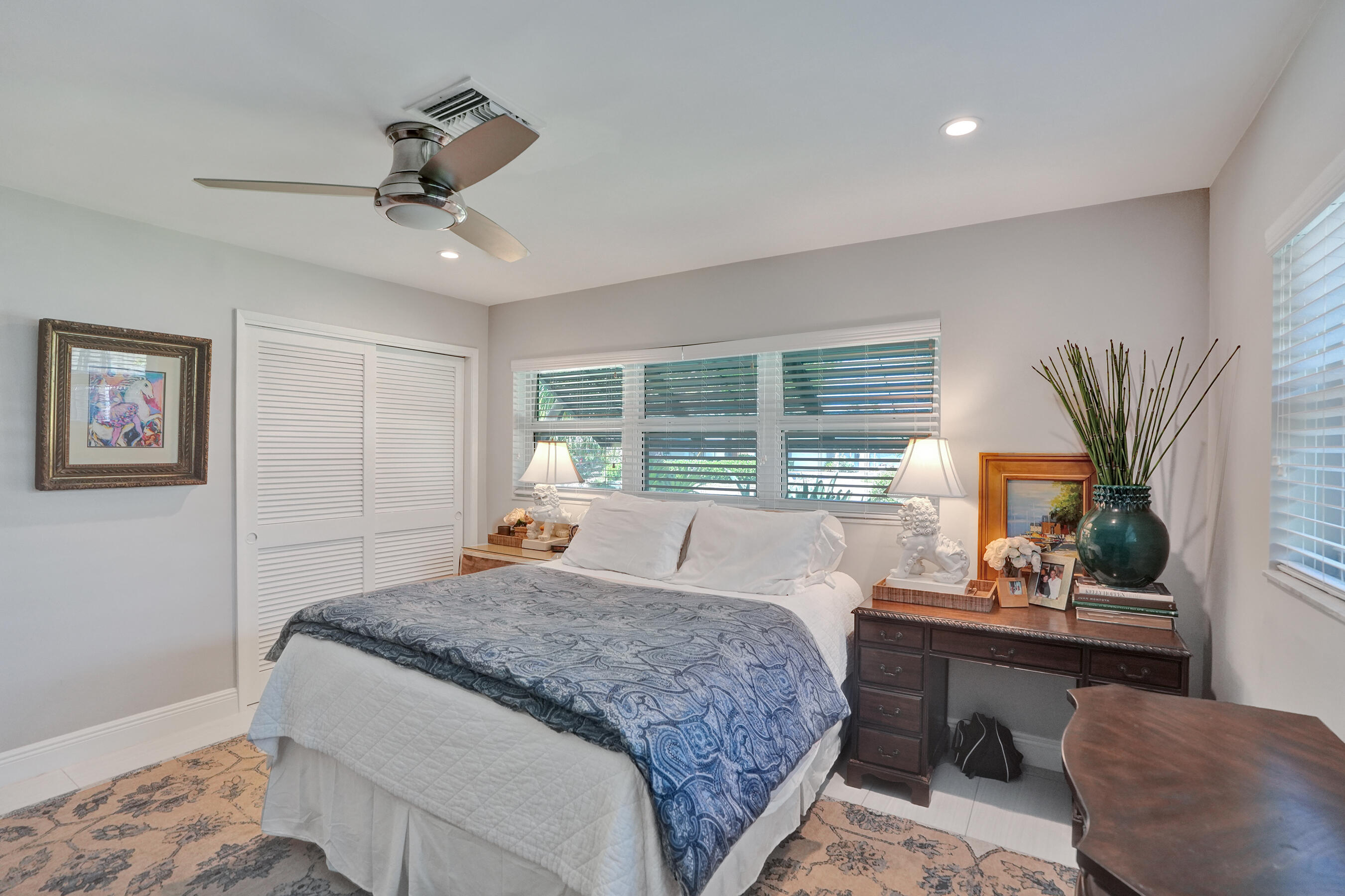 CORAL POINT - Residential
