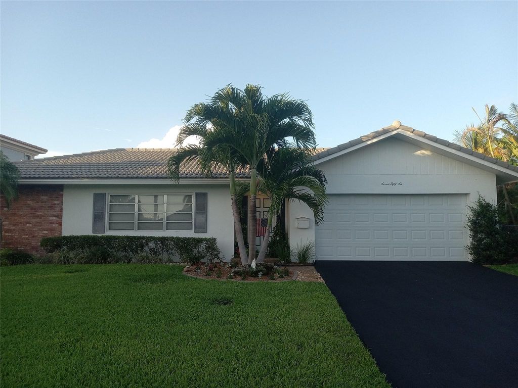 Photo of 756 Coventry Street, Boca Raton, FL 33487 (MLS # F10452198)