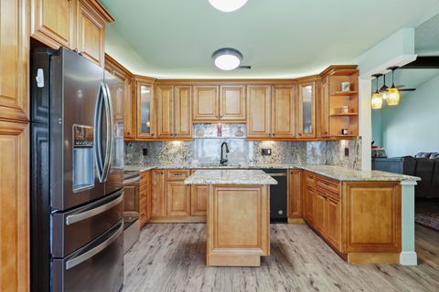 Tiny photo for 7779 Blairwood Circle N, Lake Worth, FL 33467 (MLS # B26054399)