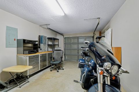 Tiny photo for 7779 Blairwood Circle N, Lake Worth, FL 33467 (MLS # B26054399)