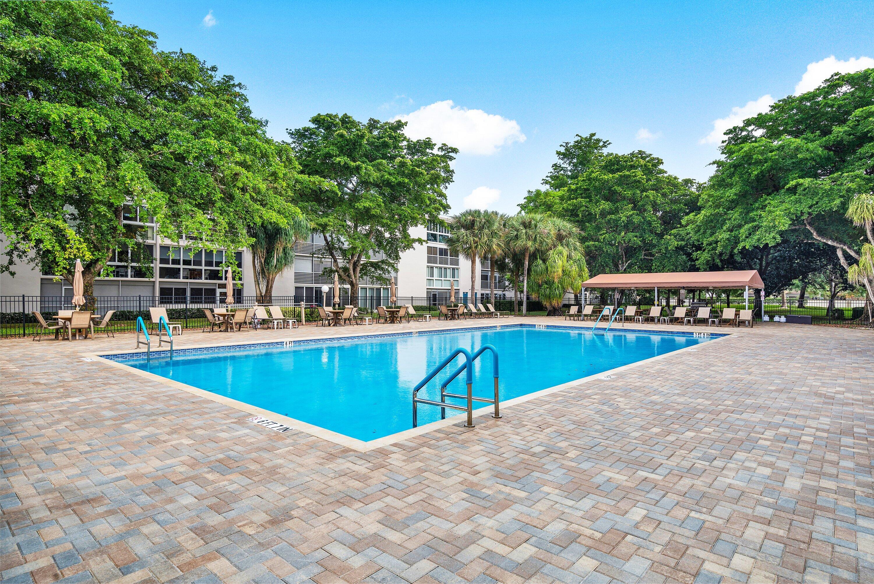 GRANADA VILLAGE D CONDO - Residential