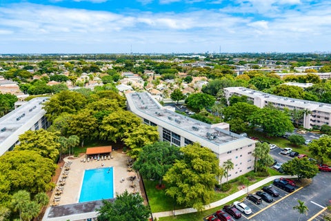 Tiny photo for 2003 Granada Drive #M1, Coconut Creek, FL 33066 (MLS # B26018558)