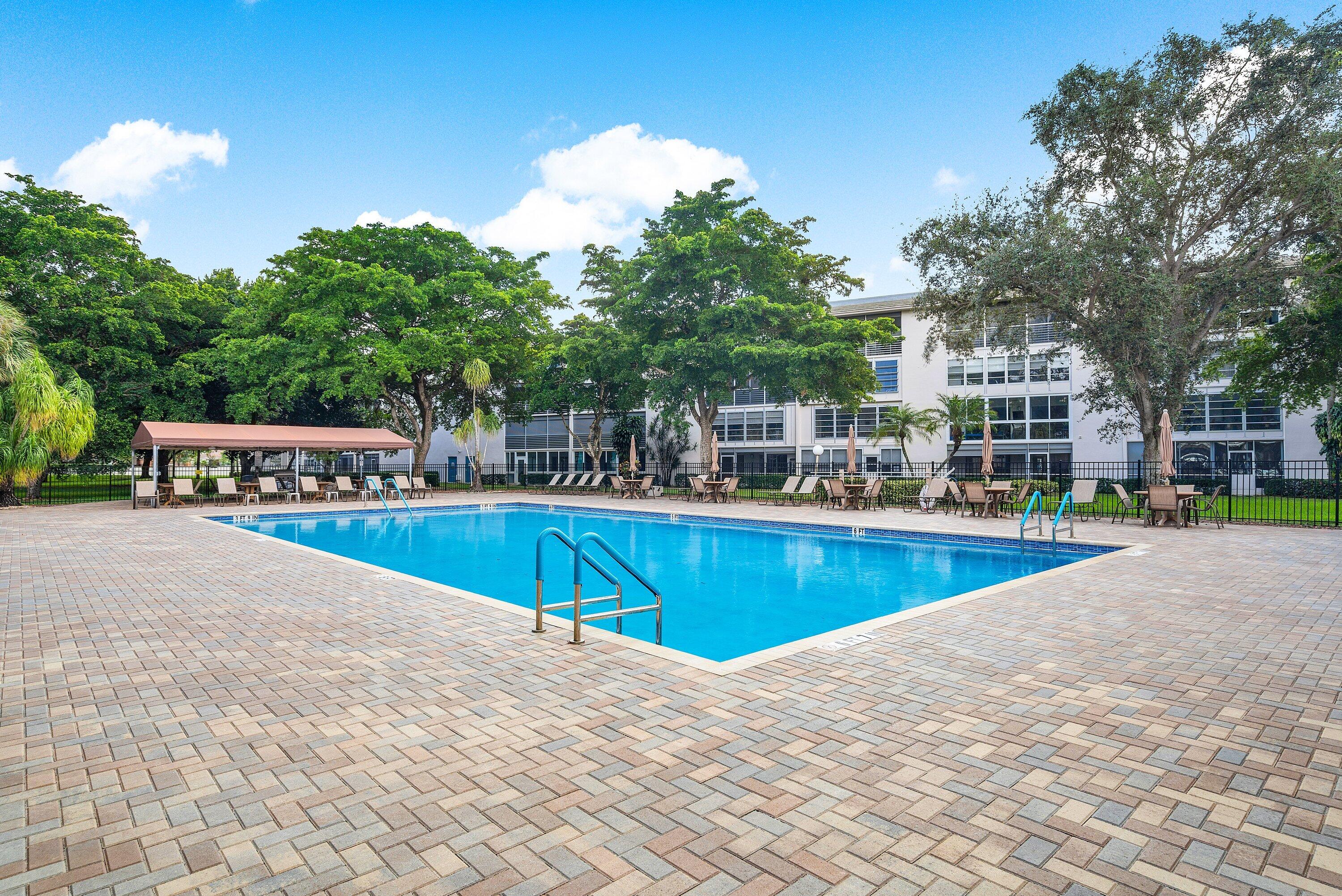 GRANADA VILLAGE D CONDO - Residential