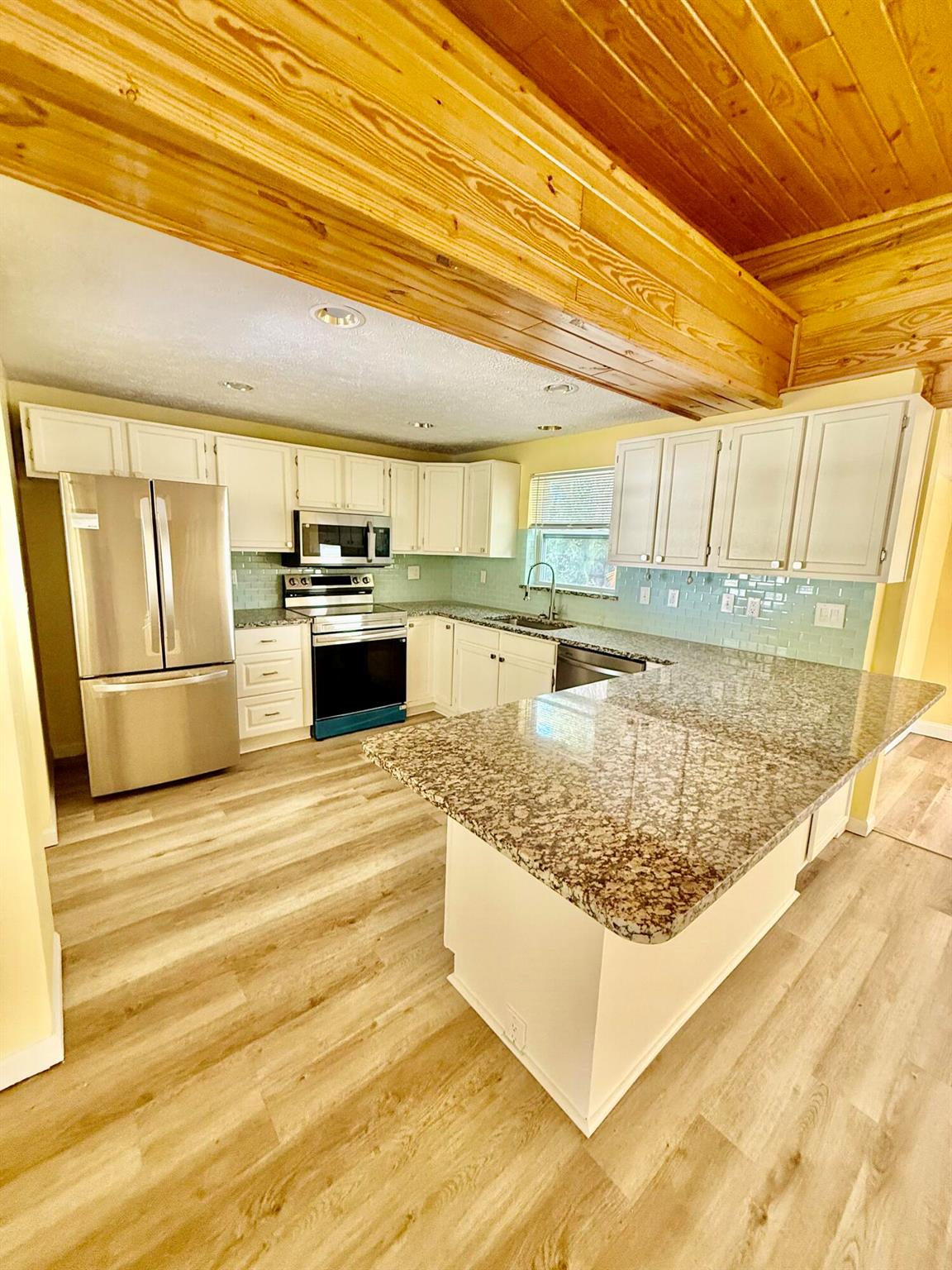 RIVERSIDE HEIGHTS - Residential Lease