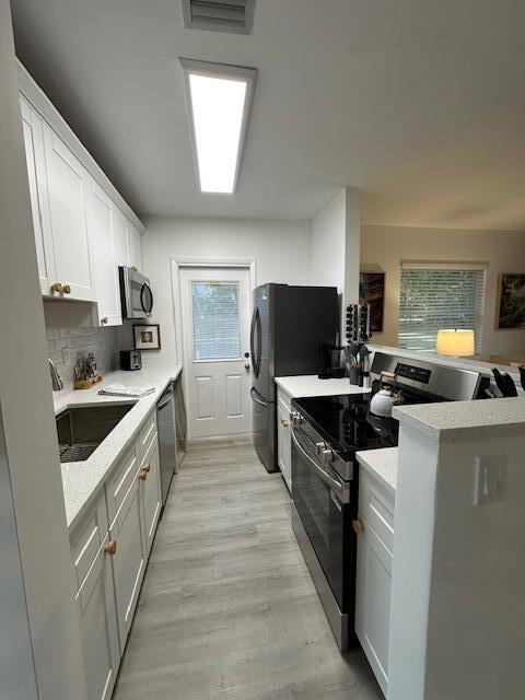 NORTH PALM BEACH VILLAGE OF 8 - Residential Lease