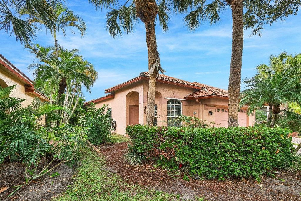 Photo of 1007 Via Jardin, Palm Beach Gardens, FL 33418 (MLS # R11155102)