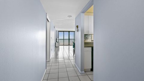 Condominium in Jensen Beach FL 10680 Ocean Drive 9.jpg