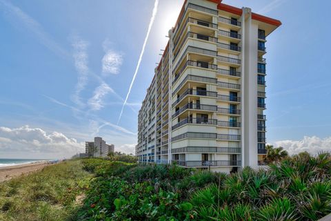 Condominium in Jensen Beach FL 10680 Ocean Drive 29.jpg
