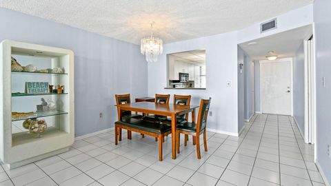 Condominium in Jensen Beach FL 10680 Ocean Drive 7.jpg