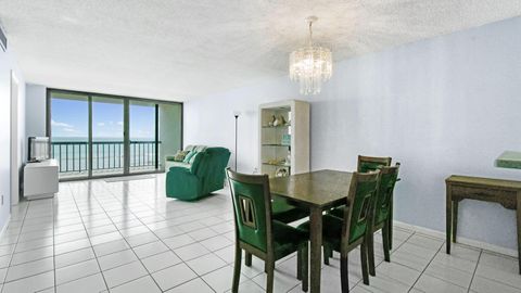 Condominium in Jensen Beach FL 10680 Ocean Drive 6.jpg