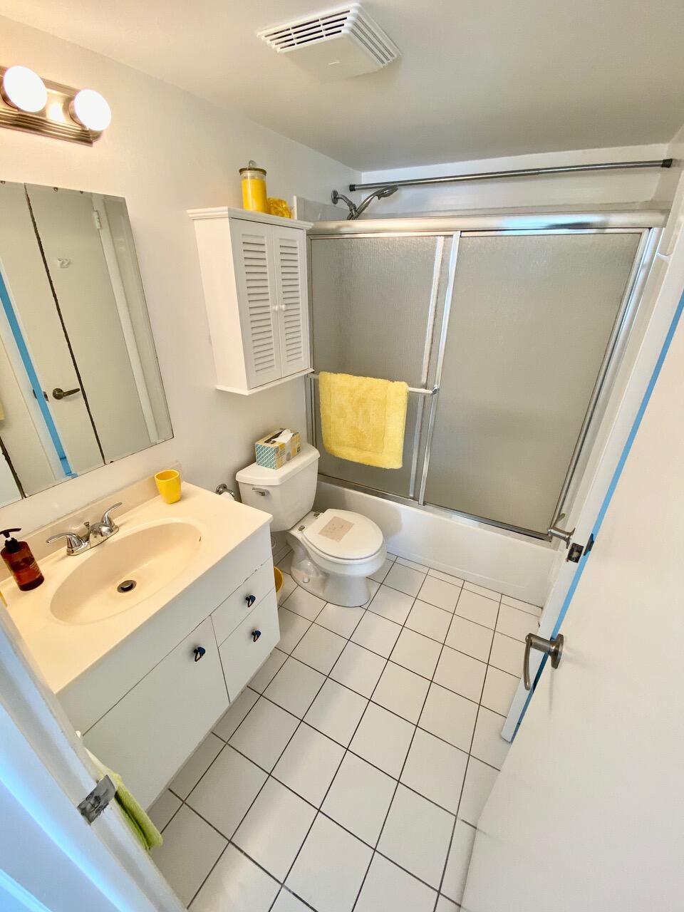 SHOREHAM CONDO - Residential Lease