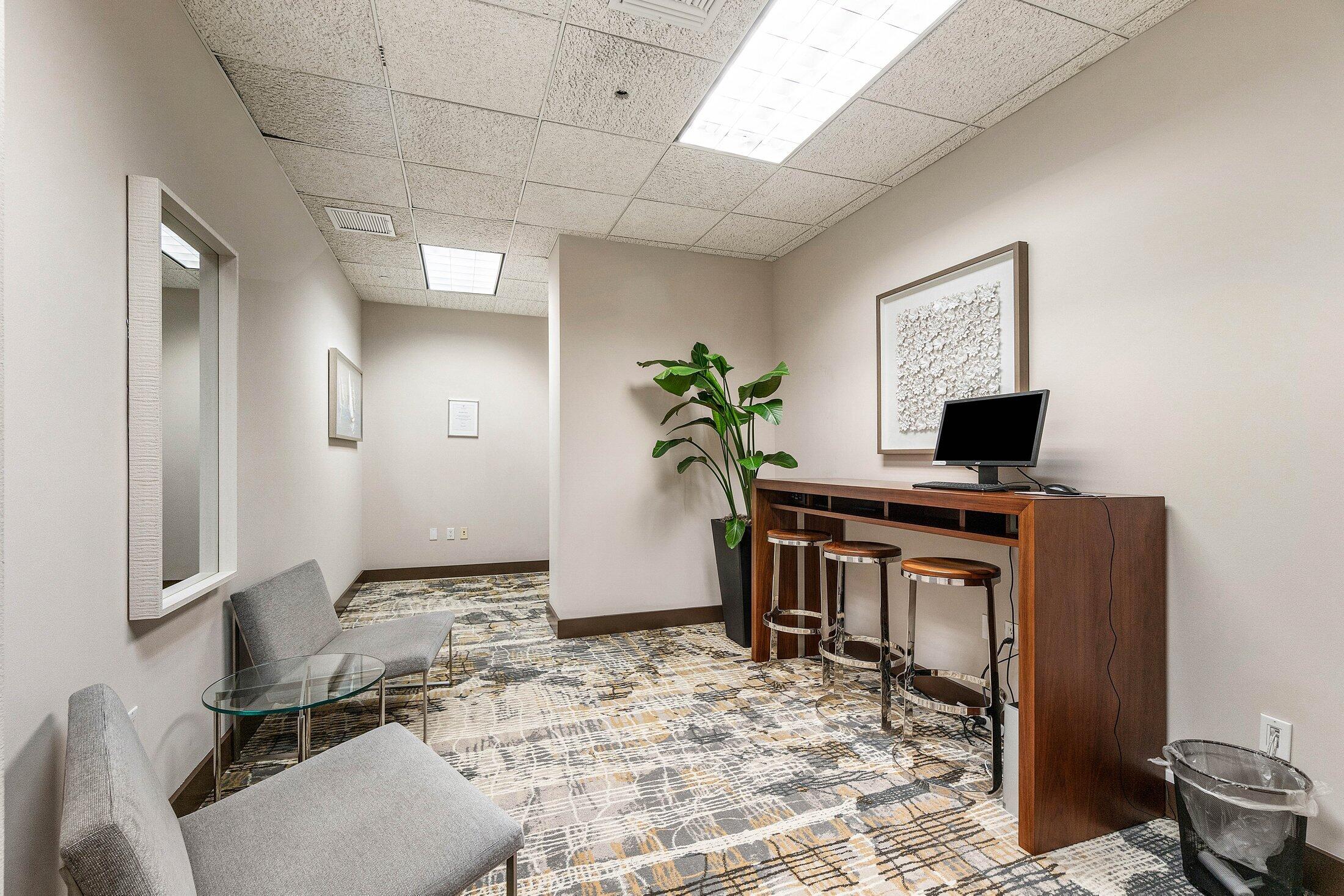 PALMETTO PLACE CONDO - Residential Lease