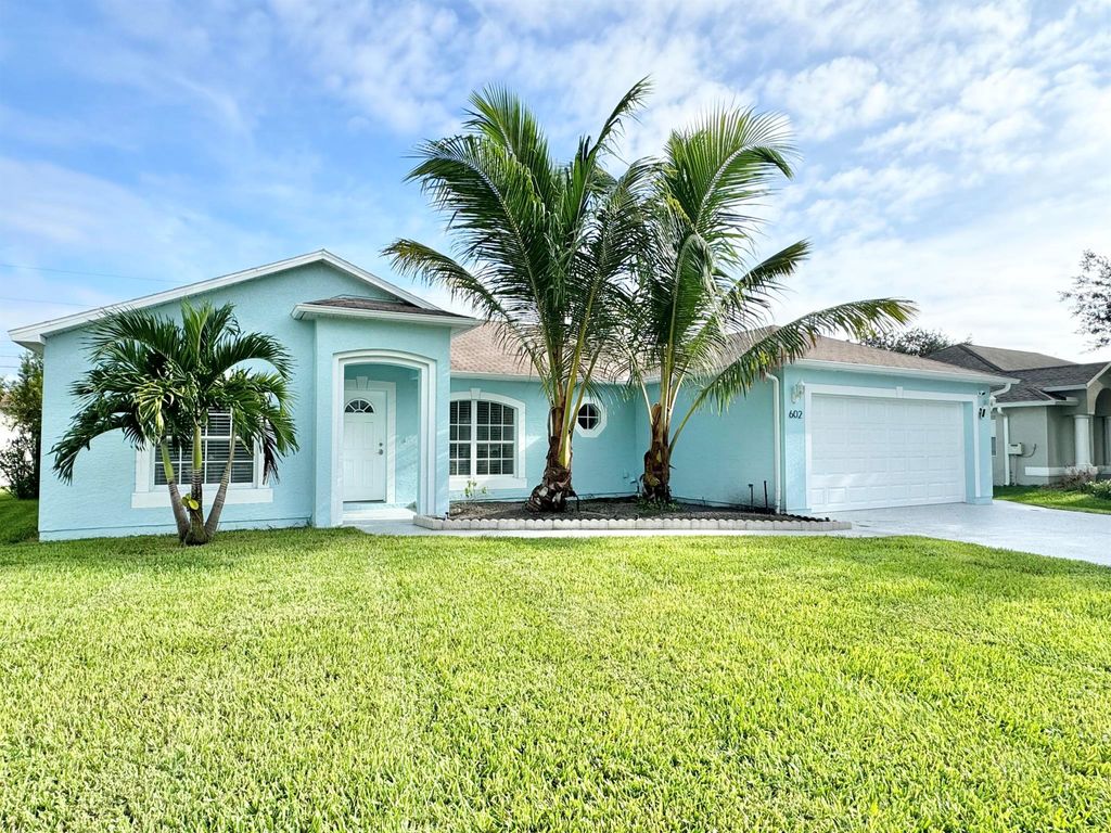 Photo of 602 SW Bradshaw Circle, Port Saint Lucie, FL 34953 (MLS # R11020505)