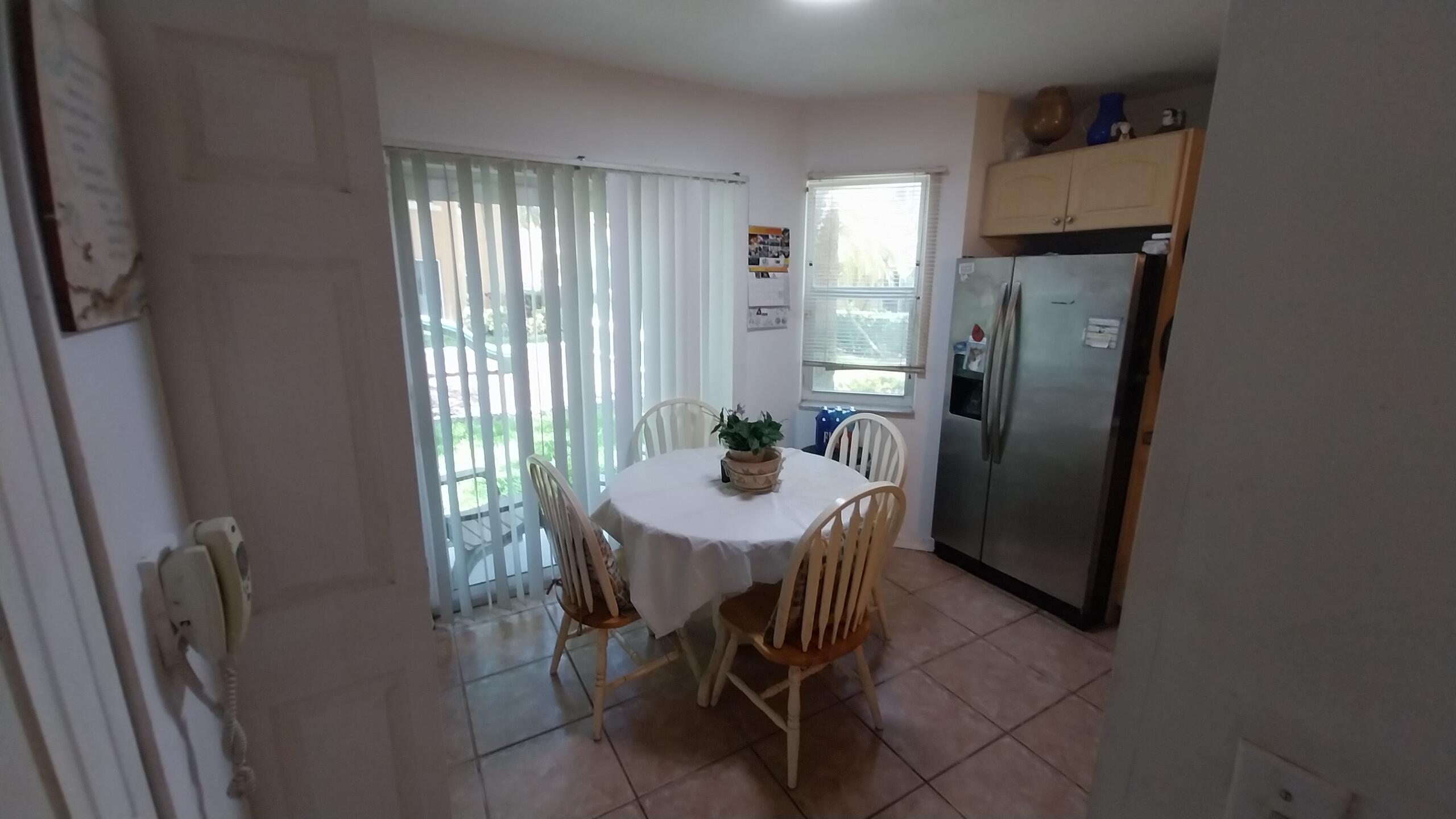 651 NW 79th Avenue Apt 104, Pembroke Pines, FL, 33024/$329,900 2 651 NW 79th Avenue Apt 104
