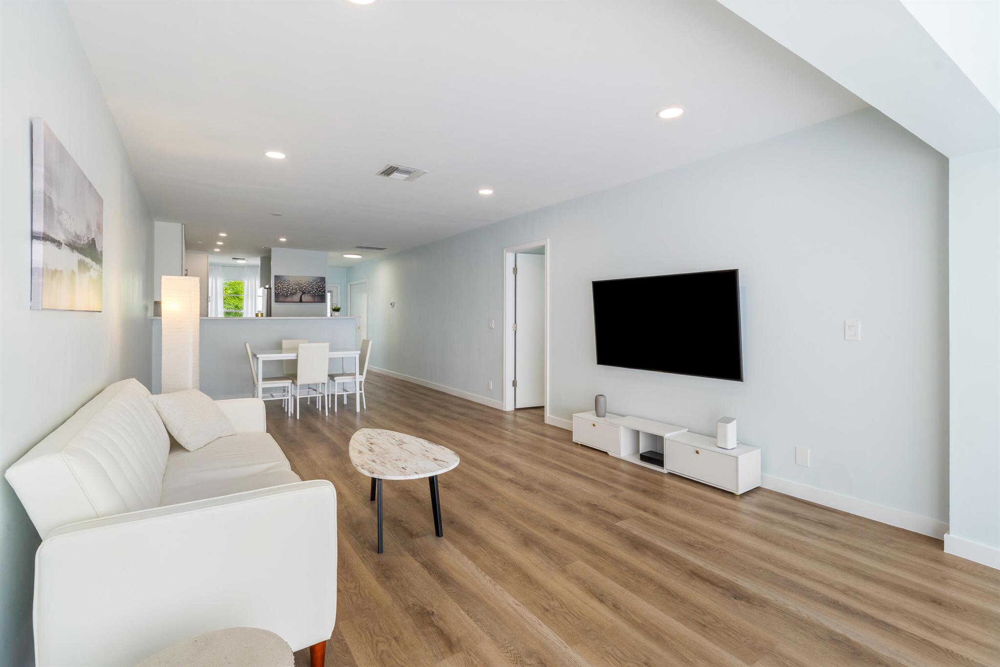 1101 Cactus Terrace 203