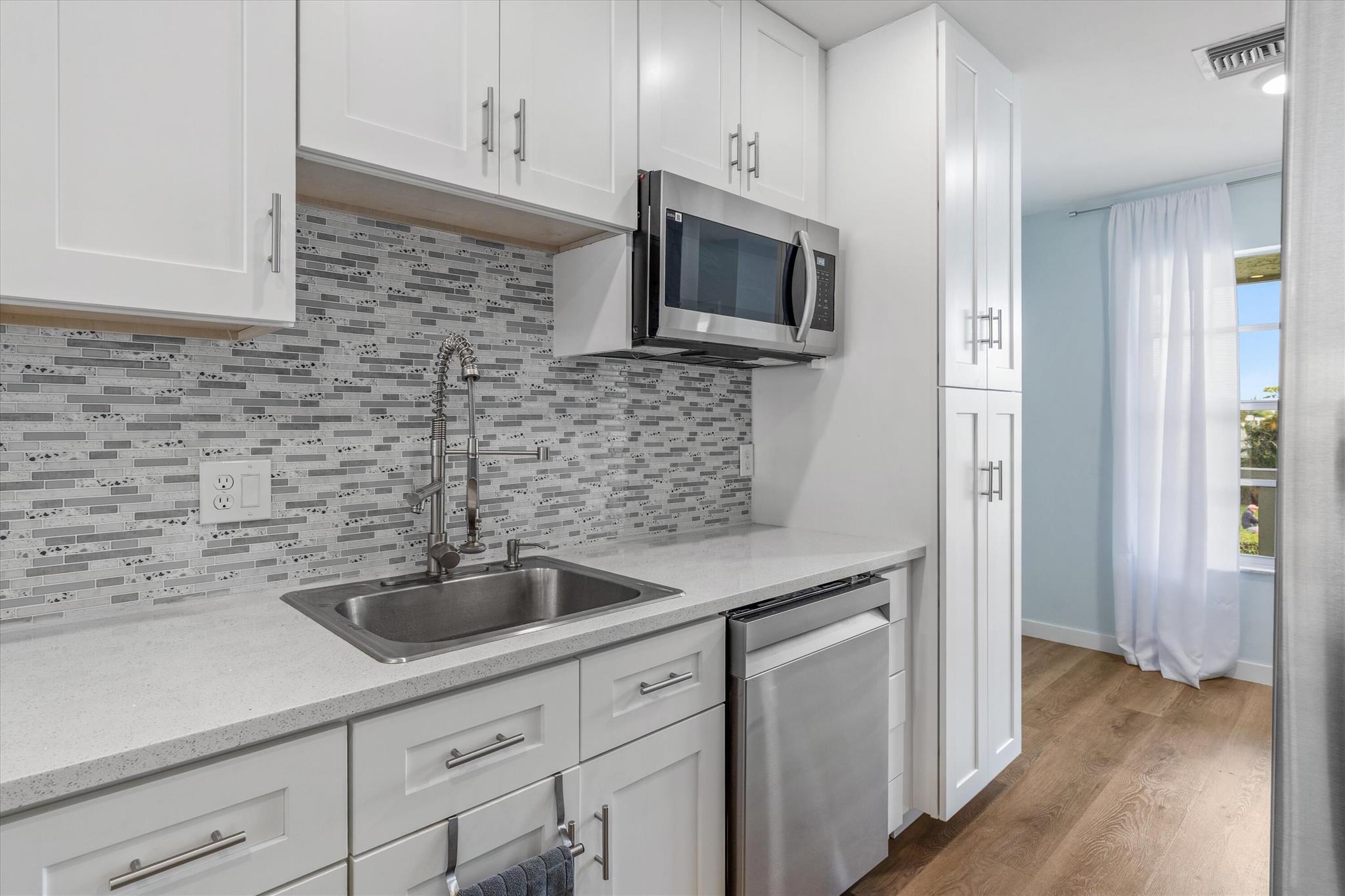 1101 Cactus Terrace 203