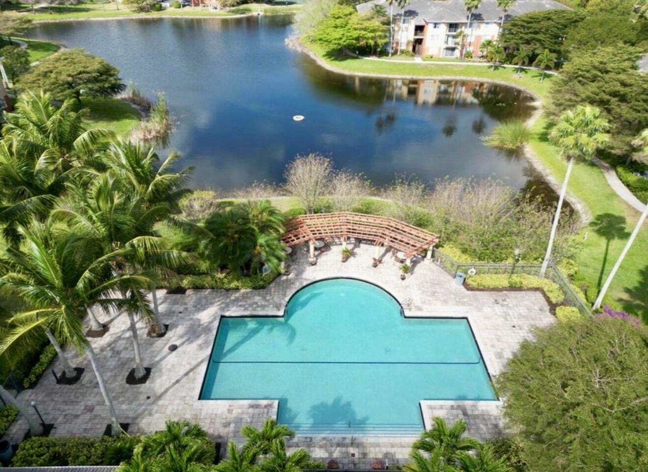 GRAND ISLES CONDO - Residential