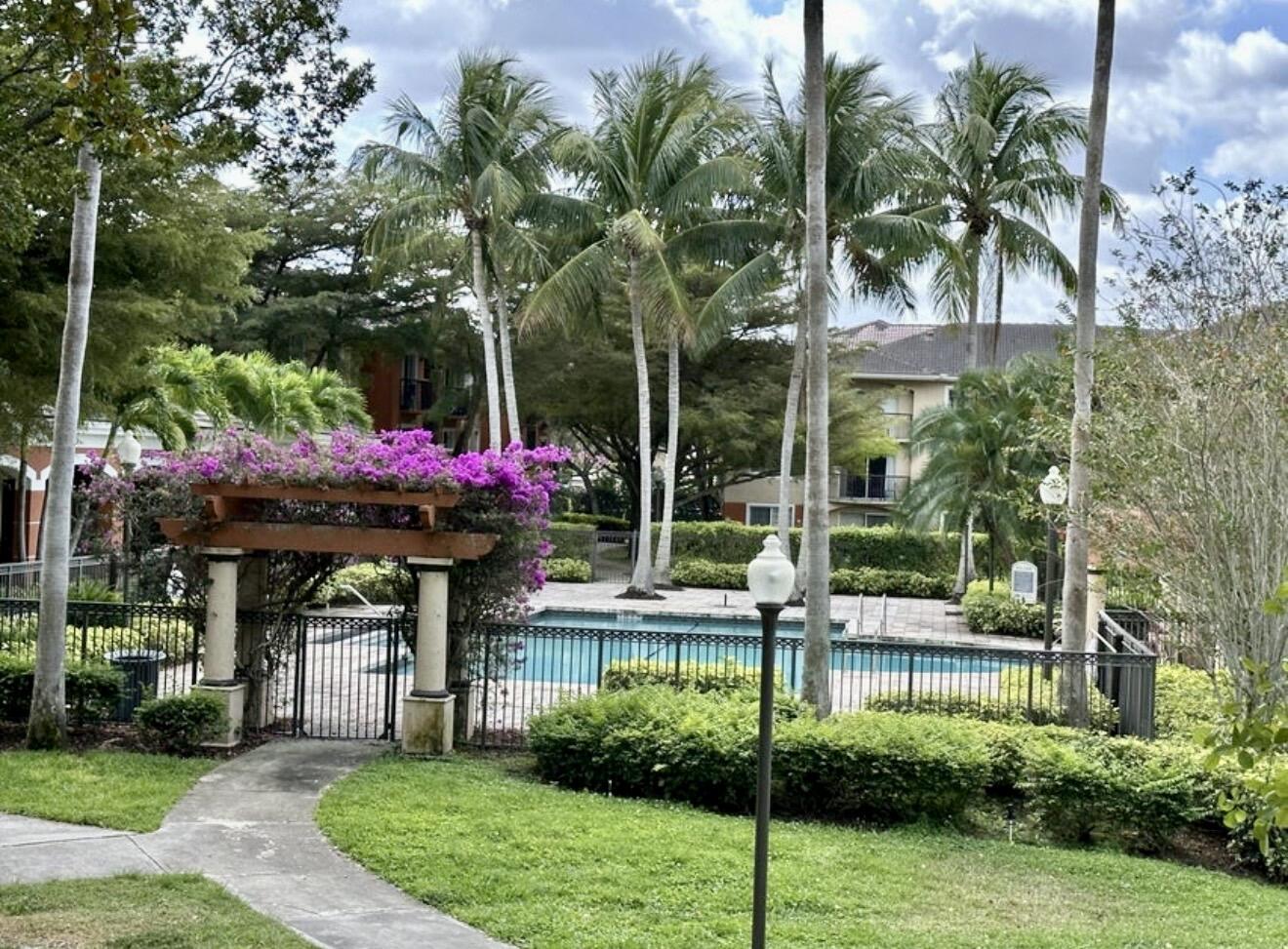 GRAND ISLES CONDO - Residential