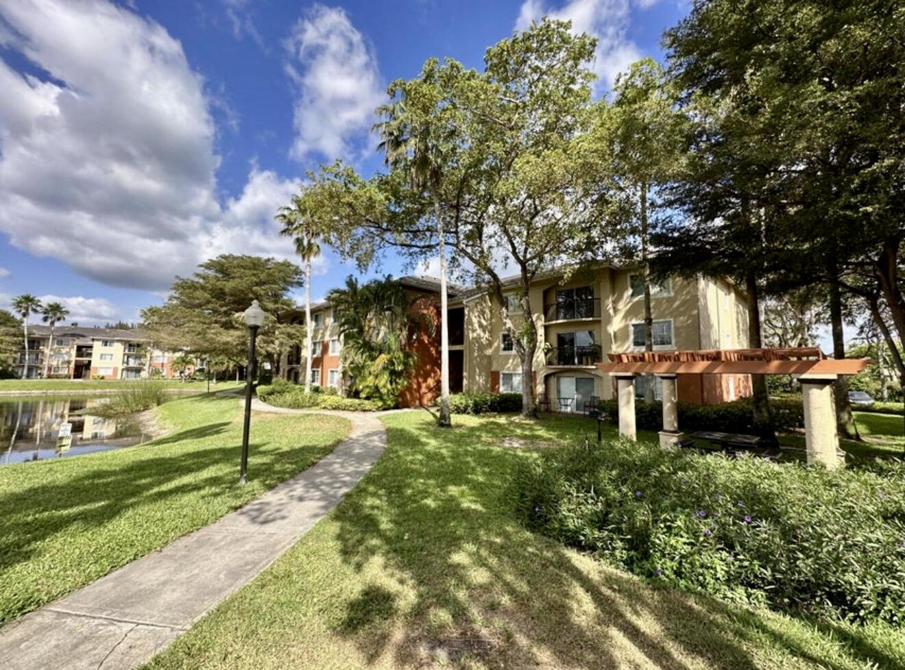 GRAND ISLES CONDO - Residential